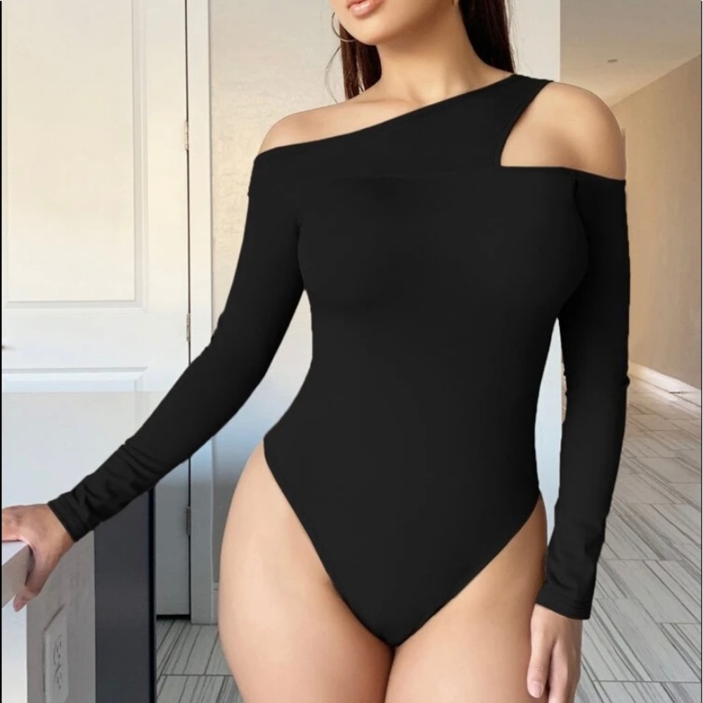 Black bodysuit size large
